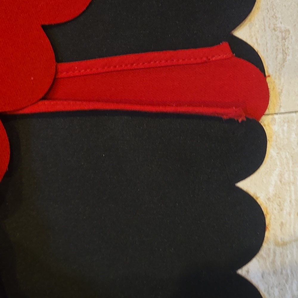 Banana Republic Red Scalloped Hem Pencil Skirt - Picture 3 of 6